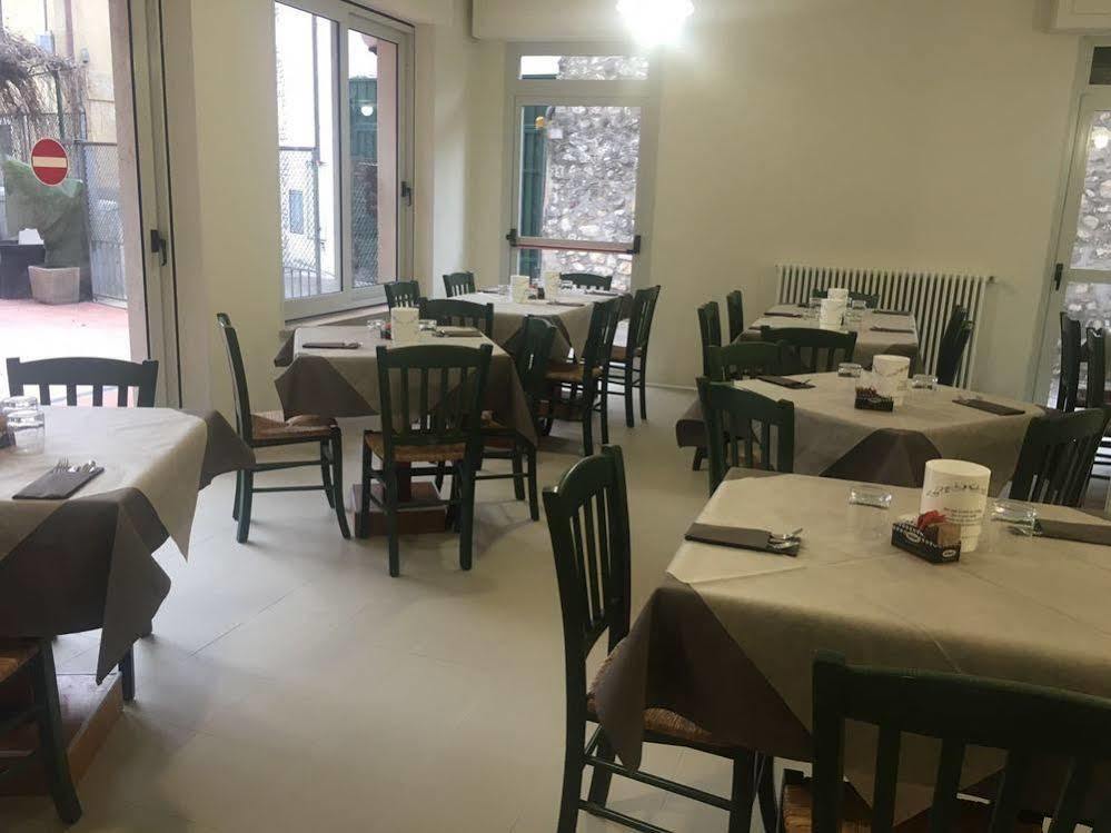Garni Capinera Garda (Verona)